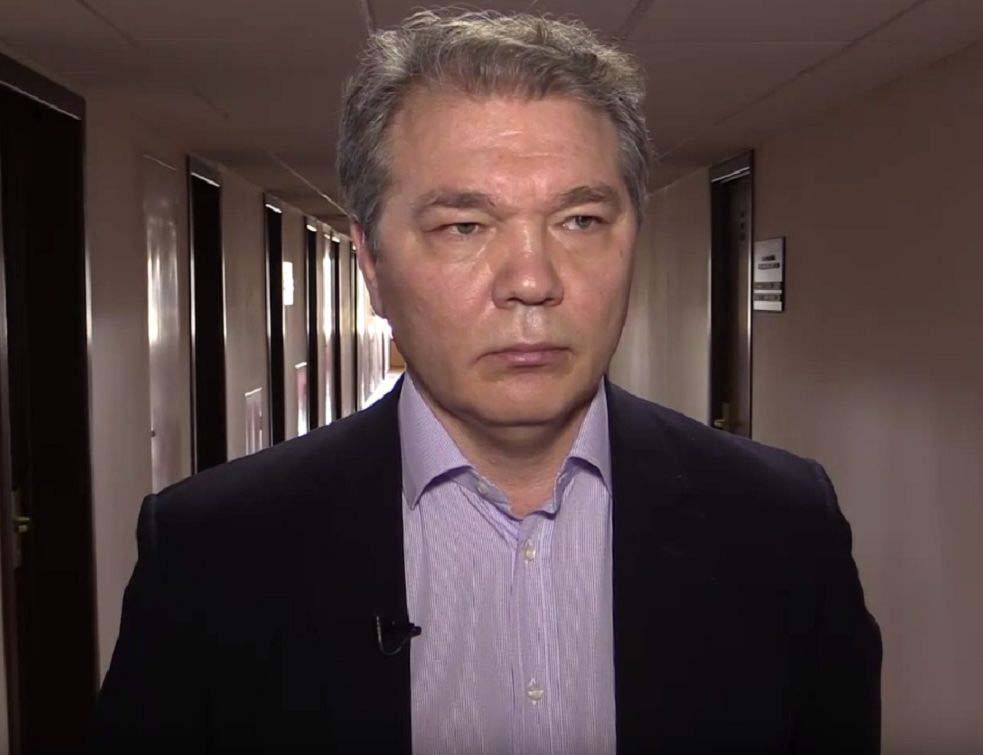 РАФАЛНА ПАЉБА: Шеф руске Думе Леонид Калашњиков позвао председника Доналда Трампа да ВРАТИ СРБИЈИ КОСОВО